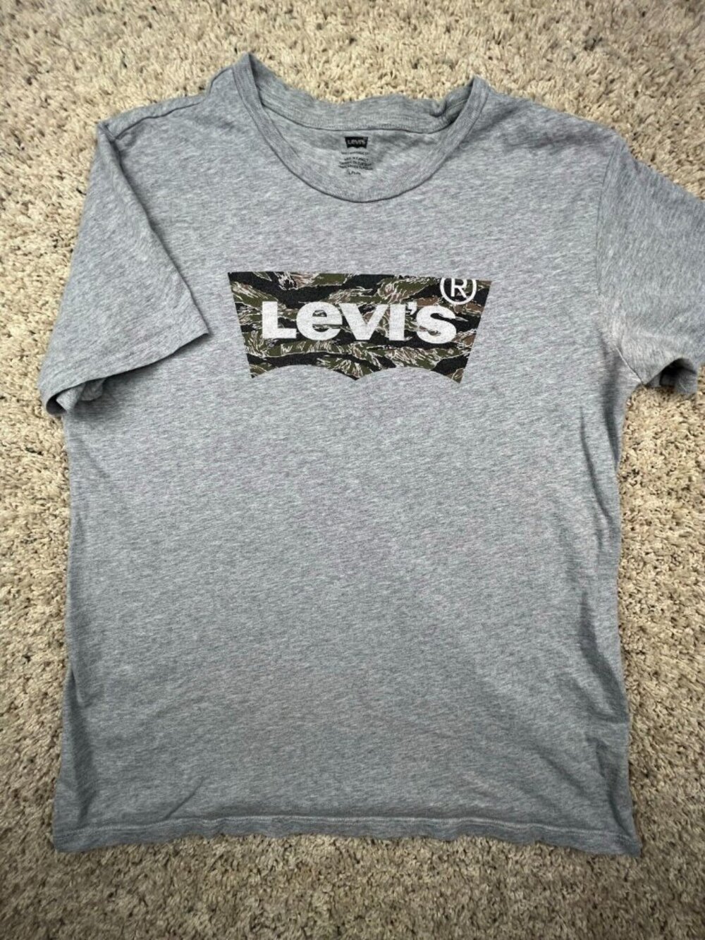 Levi's Short Sleeve T Shirt Gray Men's Size Large Camo Logo Graphic Cotton